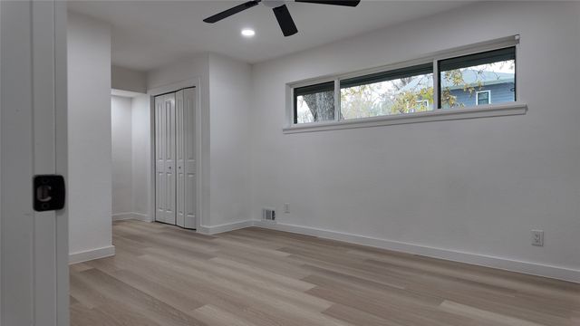 6858 Freemont Street, Dallas, TX 75231