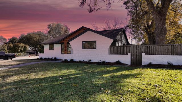 6858 Freemont Street, Dallas, TX 75231