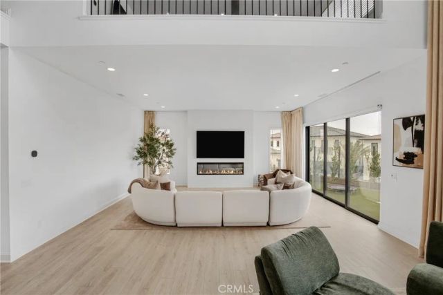 20204 W Albion Way, Porter Ranch, CA 91326