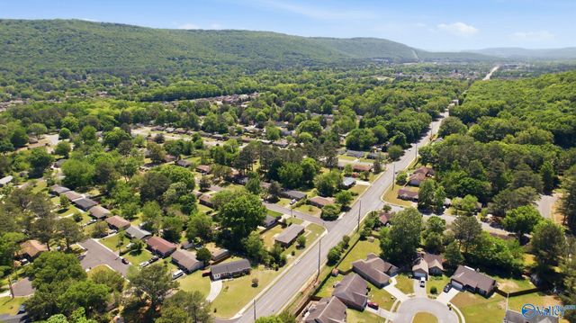 1000 Heard Drive SE, Huntsville, AL 35803