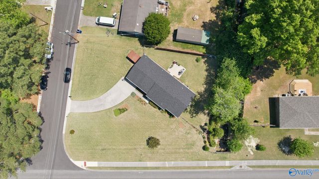 1000 Heard Drive SE, Huntsville, AL 35803