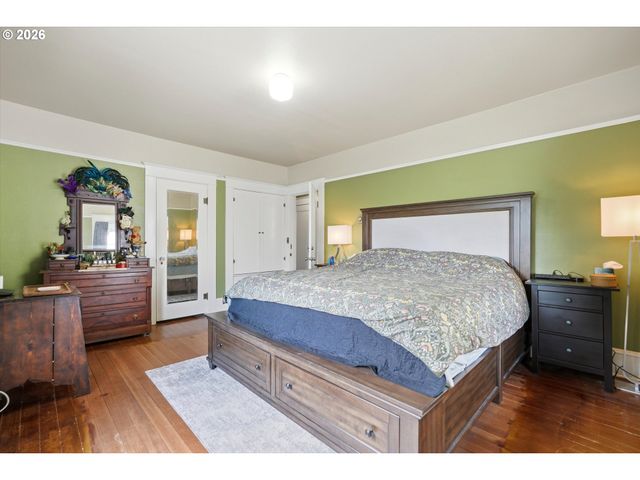 1811 21ST Ave, Forest Grove, OR 97116