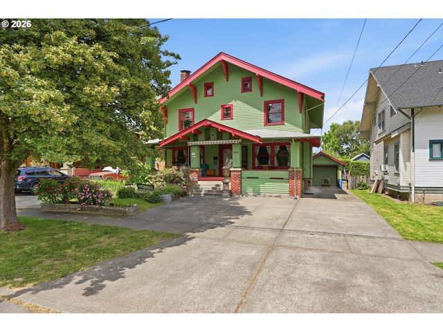 1811 21ST Ave, Forest Grove, OR 97116