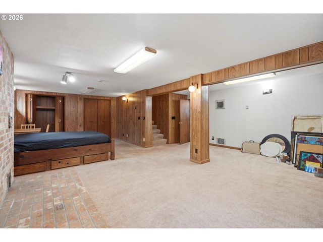 1811 21ST Ave, Forest Grove, OR 97116