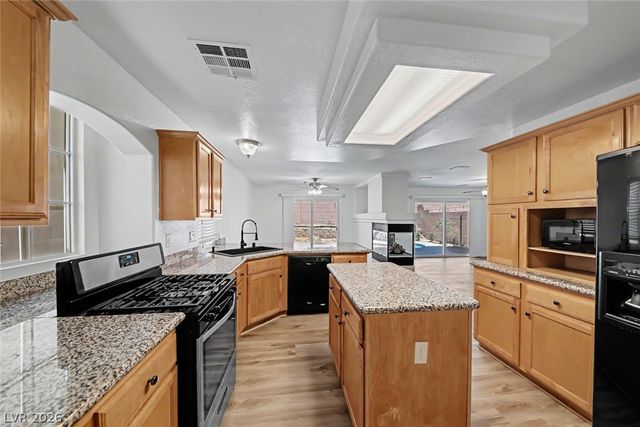 7553 TREASURE CHEST Street, Las Vegas, NV 89139