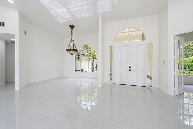 19558 Red Gum Trail, Jupiter, FL 33458