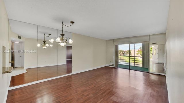 2811 N Pine Island Rd 302, Sunrise, FL 33322