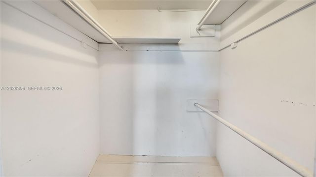 2811 N Pine Island Rd 302, Sunrise, FL 33322