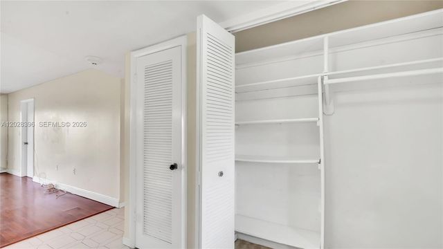 2811 N Pine Island Rd 302, Sunrise, FL 33322