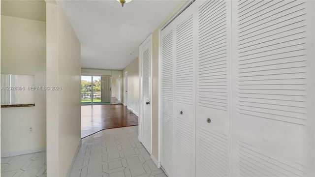 2811 N Pine Island Rd 302, Sunrise, FL 33322