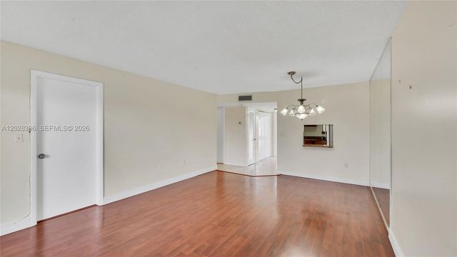2811 N Pine Island Rd 302, Sunrise, FL 33322