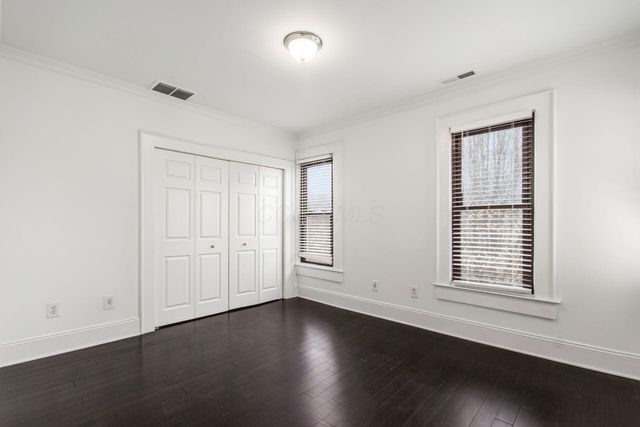 106 E Gates Street, Columbus, OH 43206