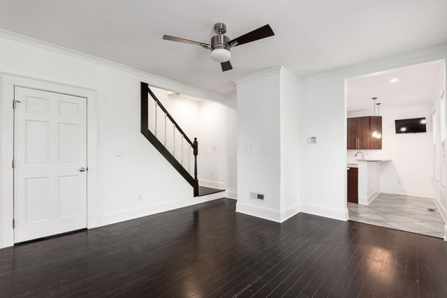 106 E Gates Street, Columbus, OH 43206