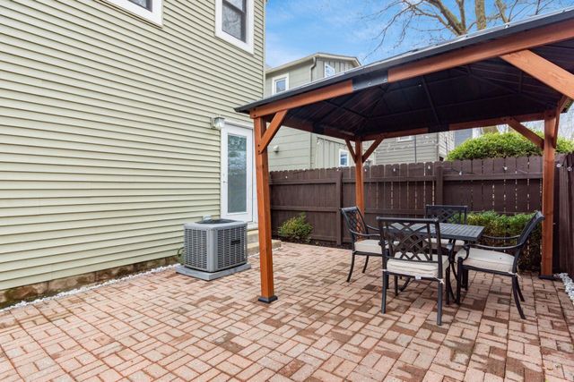 106 E Gates Street, Columbus, OH 43206