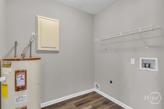 166 W Kenny Drive, Hinesville, GA 31313