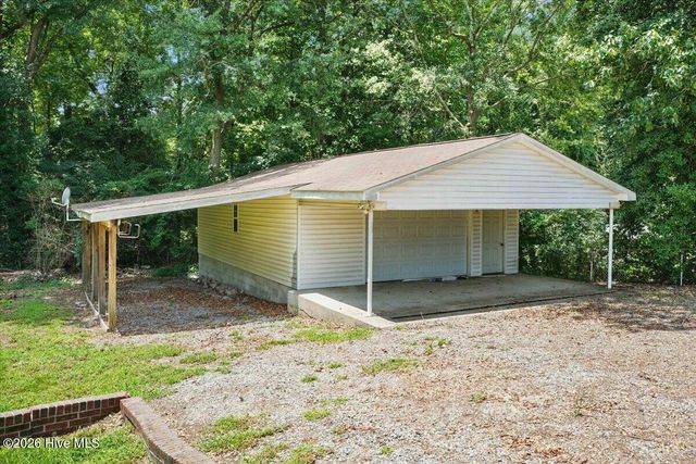 204 Wanda Drive, Pikeville, NC 27863