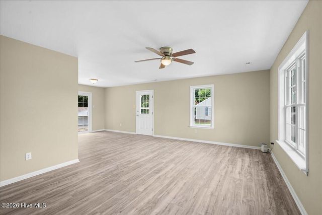 204 Wanda Drive, Pikeville, NC 27863