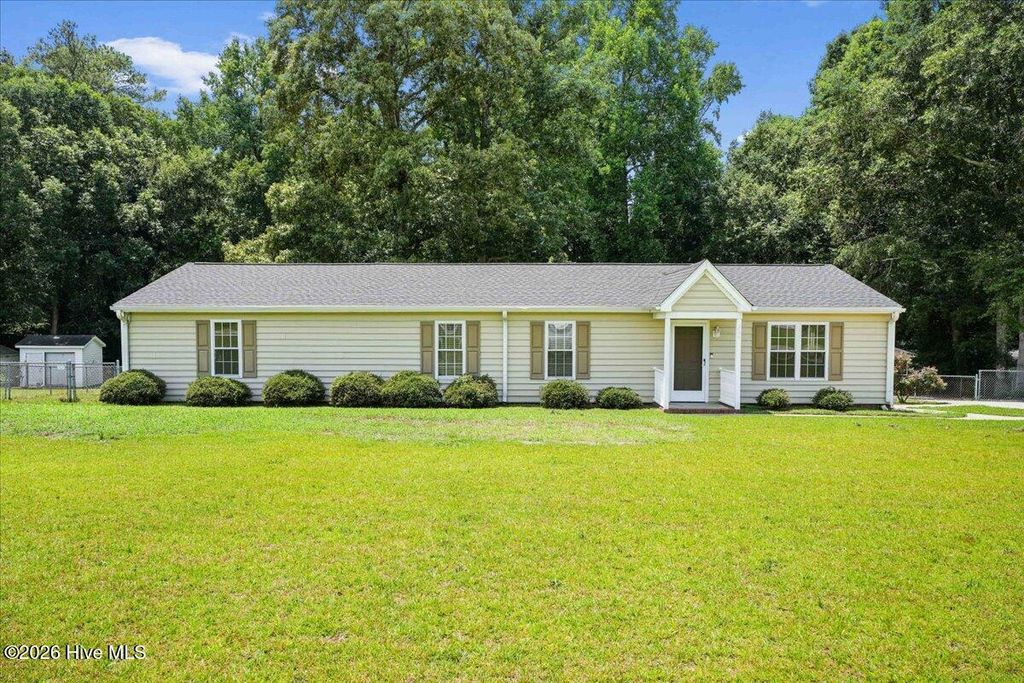 204 Wanda Drive, Pikeville, NC 27863