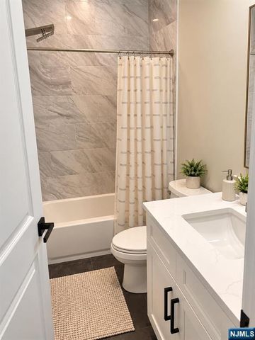 145 Tenafly Road, Tenafly, NJ 07670