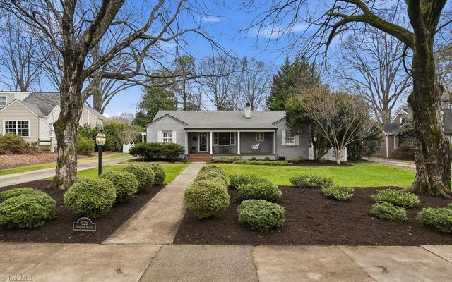 925 Oaklawn Avenue, Winston-salem, NC 27104