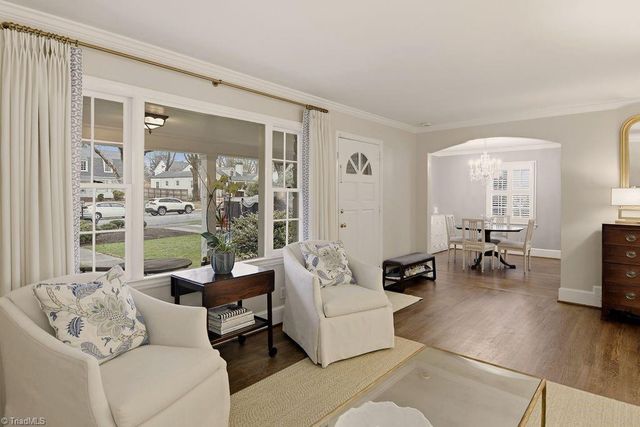 925 Oaklawn Avenue, Winston-salem, NC 27104