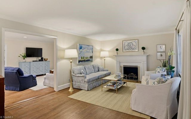 925 Oaklawn Avenue, Winston-salem, NC 27104