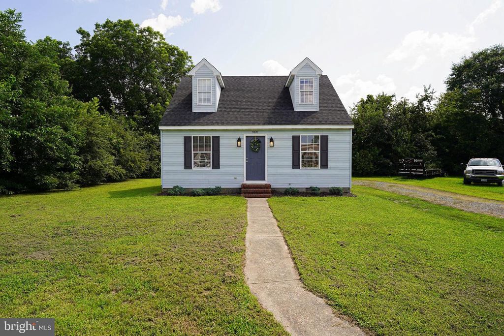 209 W MAIN ST, Fruitland, MD 21826