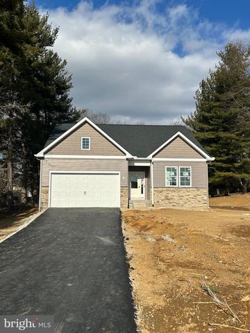 10918 CLINTON AVE, Hagerstown, MD 21740