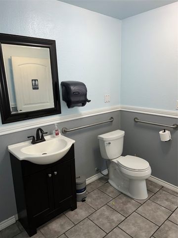 113 N Houston Street, Edgewood, TX 75117
