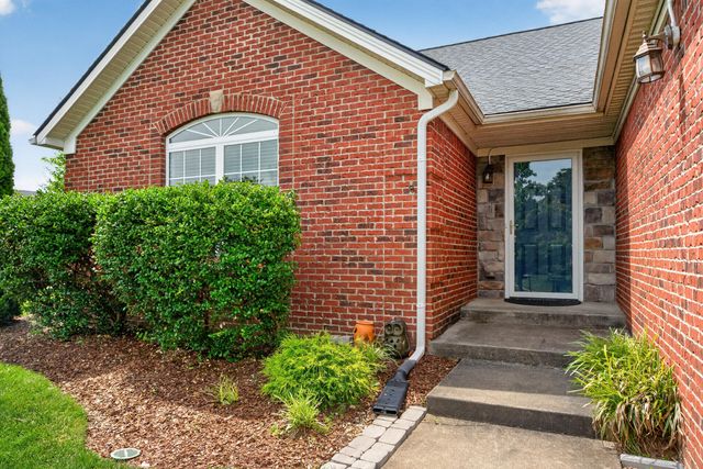 1208 Passage Mound Way, Lexington, KY 40509