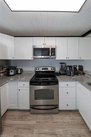 3325 Clover Meadows DR, Chesapeake, VA 23321