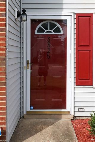 3325 Clover Meadows DR, Chesapeake, VA 23321