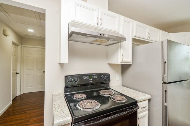 6425 Sidney Street, Houston, TX 77021