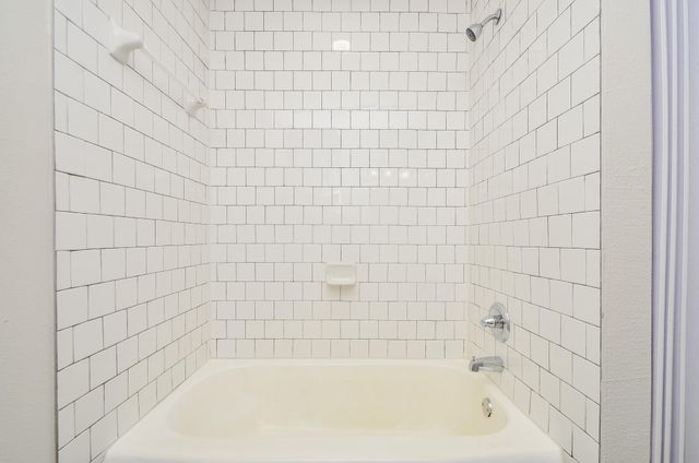 6425 Sidney Street, Houston, TX 77021