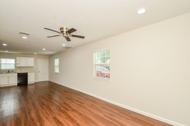 6425 Sidney Street, Houston, TX 77021