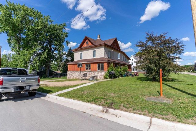 304 E 4TH STREET, Manawa, WI 54949