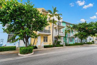 810 N 3rd Ave N 76, Lake Worth, FL 33460