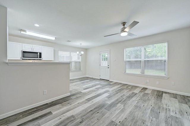 2320 Riddle RD A, Austin, TX 78748