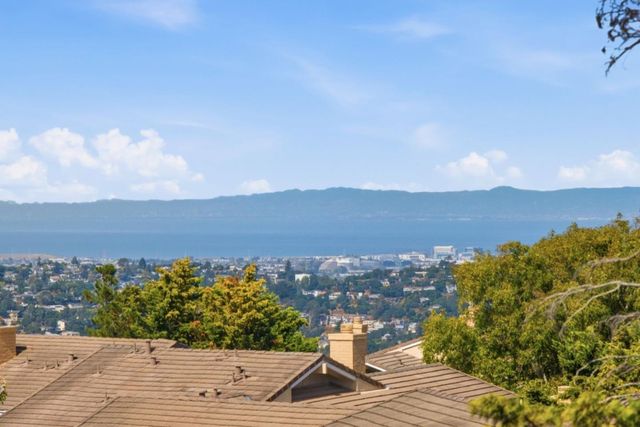 4 Meadowsweet Lane, San Carlos, CA 94070