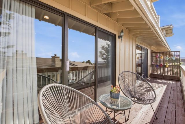 4 Meadowsweet Lane, San Carlos, CA 94070