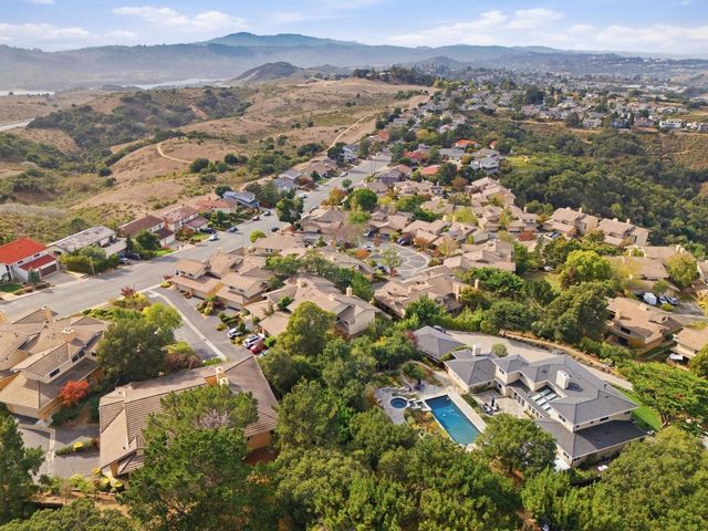 4 Meadowsweet Lane, San Carlos, CA 94070