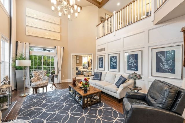 105 Van Cleef Dr, Readington Twp., NJ 08889