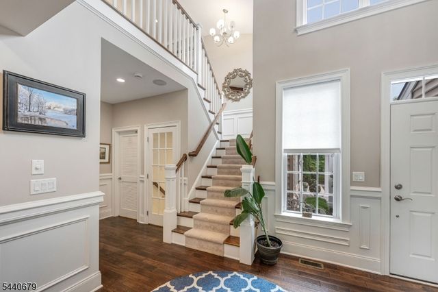105 Van Cleef Dr, Readington Twp., NJ 08889