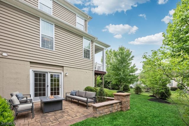 105 Van Cleef Dr, Readington Twp., NJ 08889