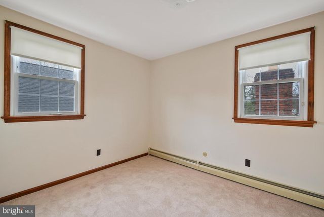 530 GRAND AVE, Havertown, PA 19083