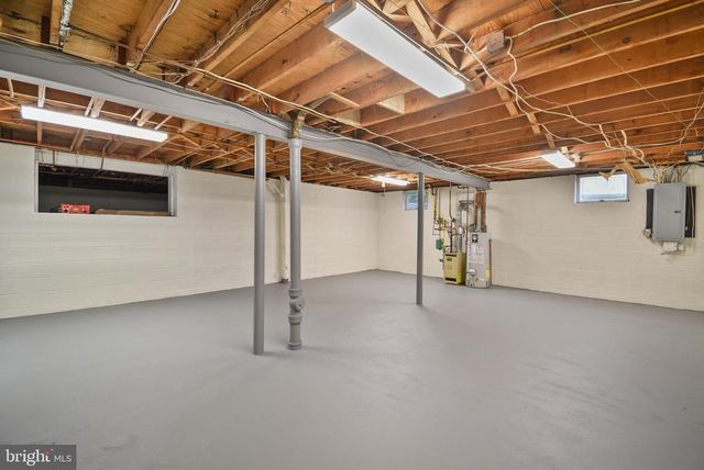 530 GRAND AVE, Havertown, PA 19083