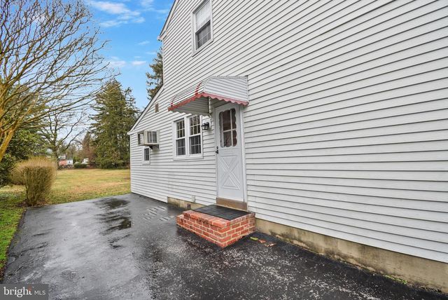 530 GRAND AVE, Havertown, PA 19083