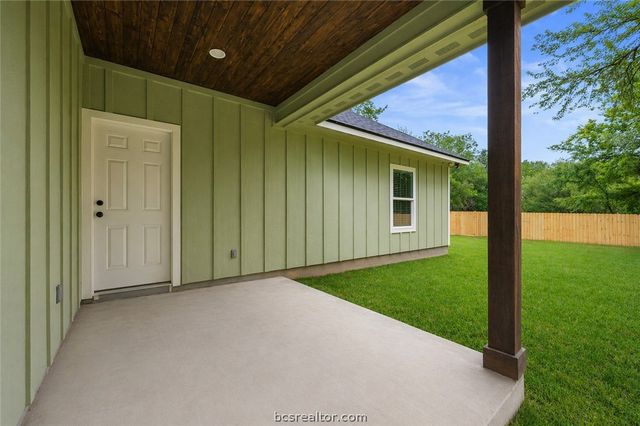 753 Bruin Trace, Bryan, TX 77803