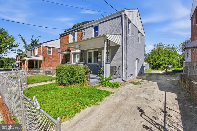 5520 BASS PL SE, Washington, DC 20019