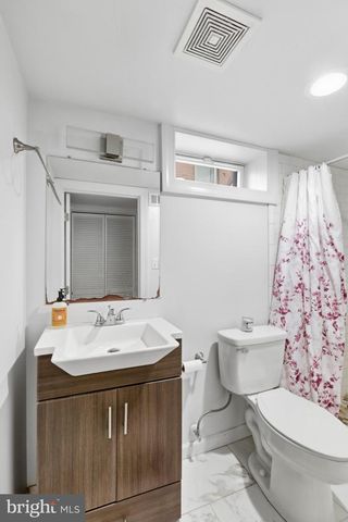 5520 BASS PL SE, Washington, DC 20019